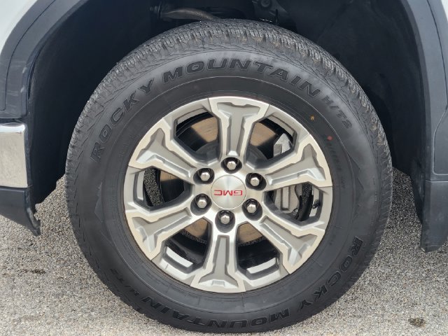 Used 2025 GMC Sierra 1500 SLT AWD/4WD image 8