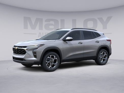 New 2026 Chevrolet Trax LT image 2