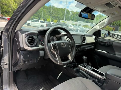 Used 2023 Toyota Tacoma SR5 AWD/4WD image 15