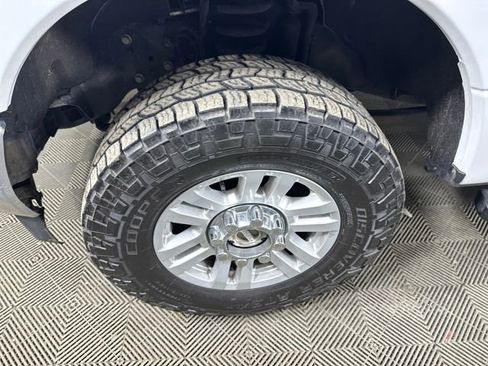 Used 2017 Ford F250 XLT image 10