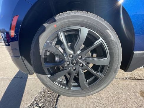 Used 2023 Chevrolet Equinox RS w/ LPO, Floor Liner Package AWD/4WD image 33