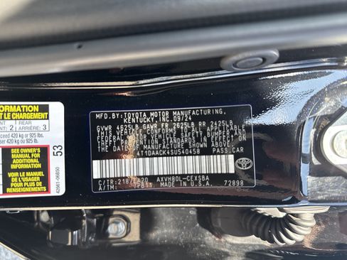 Used 2025 Toyota Camry SE w/ Convenience Package FWD image 30