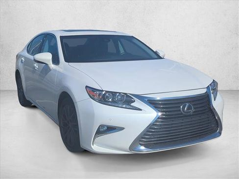 Used 2018 Lexus ES 350 w/ Premier Package image 2