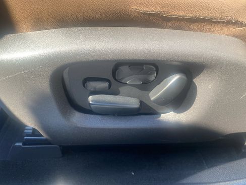 Used 2016 Lincoln MKS AWD w/ Equipment Group 201A image 14