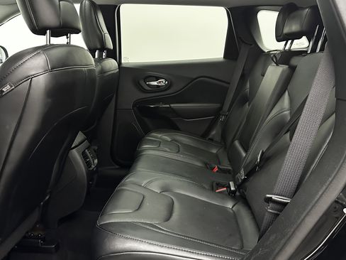 Used 2023 Jeep Cherokee Altitude Lux w/ Lux Elite Package image 28