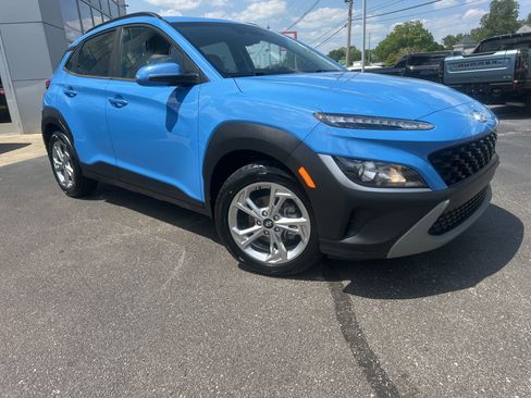 Used 2022 Hyundai Kona SEL w/ Cargo Package FWD image 1