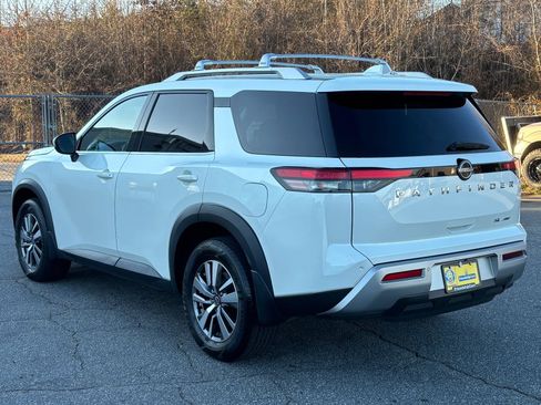 Used 2022 Nissan Pathfinder SL image 22