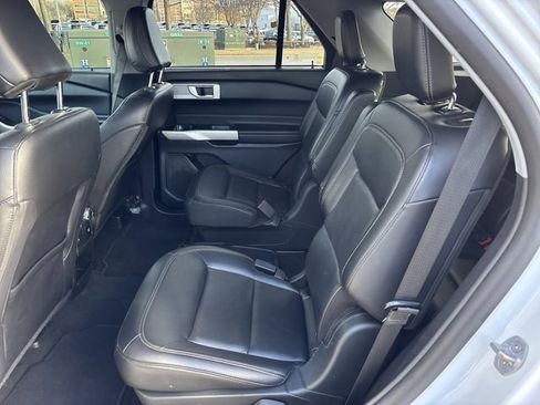 Used 2021 Ford Explorer Limited w/ Equipment Group 301A image 16