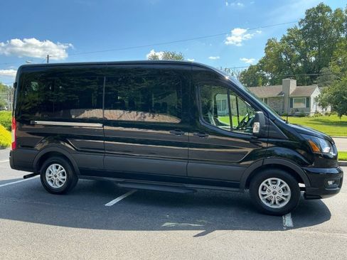 Used 2025 Ford Transit 350 XLT RWD image 3