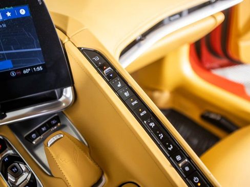 Used 2023 Chevrolet Corvette Stingray Premium Cpe w/ Z51 Performance Package image 28