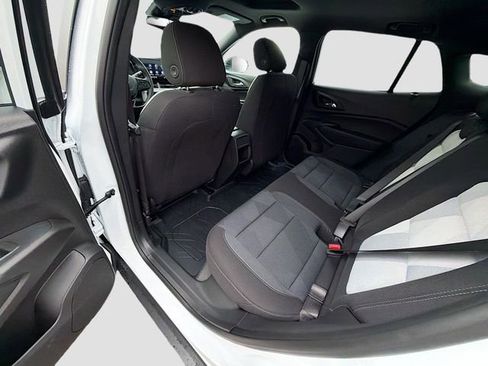 New 2026 Chevrolet Trax RS w/ Sunroof Package image 23