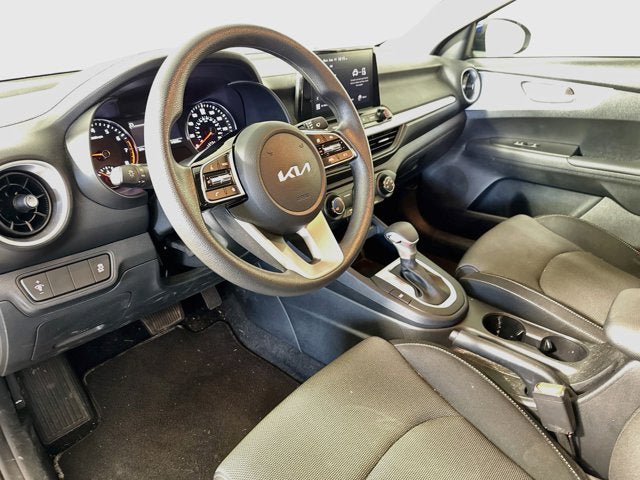 Used 2024 Kia Forte LXS FWD image 9