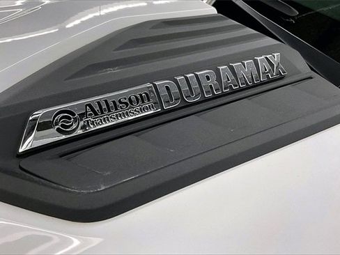 Used 2023 Chevrolet Silverado 2500 Custom image 31