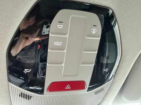 Used 2025 Kia K4 EX FWD image 16