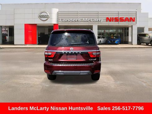 Used 2023 Nissan Armada Platinum w/ Captain's Chairs Package RWD image 5