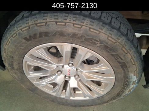 Used 2021 GMC Sierra 1500 Denali w/ Driver Alert Package II image 11