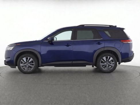 Used 2025 Nissan Pathfinder SV AWD/4WD image 6