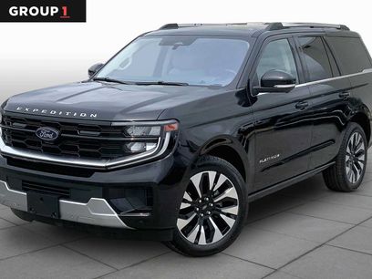 Used 2025 Ford Expedition Platinum w/ Driver's Package