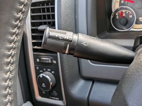 Used 2016 RAM 1500 Big Horn RWD image 28