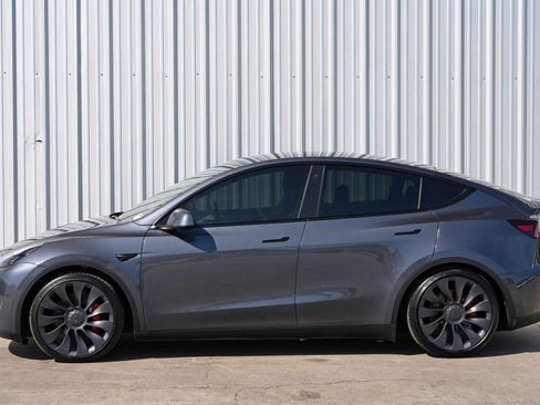 Used 2022 Tesla Model Y Performance image 49