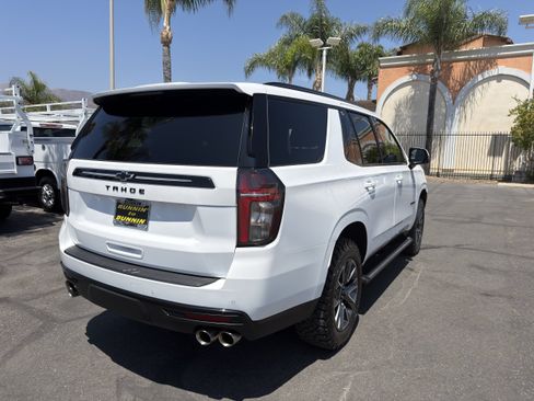 Used 2024 Chevrolet Tahoe Z71 w/ Z71 Off-Road Package AWD/4WD image 8