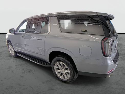 New 2026 Chevrolet Suburban Premier AWD/4WD image 11