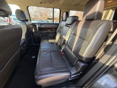 Used 2019 Ford Flex Limited AWD/4WD image 17
