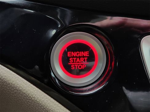 Used 2020 Honda Pilot Touring image 22