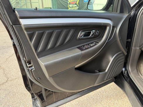 Used 2017 Ford Taurus SEL w/ Equipment Group 201A image 15