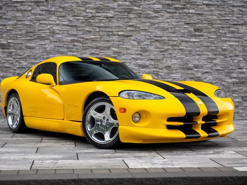 Used 2001 Dodge Viper GTS RWD image 1
