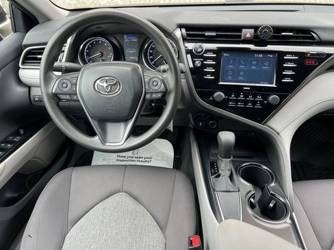 Used 2020 Toyota Camry LE image 31