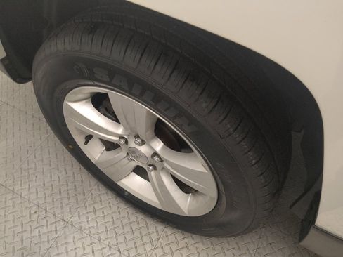 Used 2014 Jeep Patriot Latitude AWD/4WD image 31