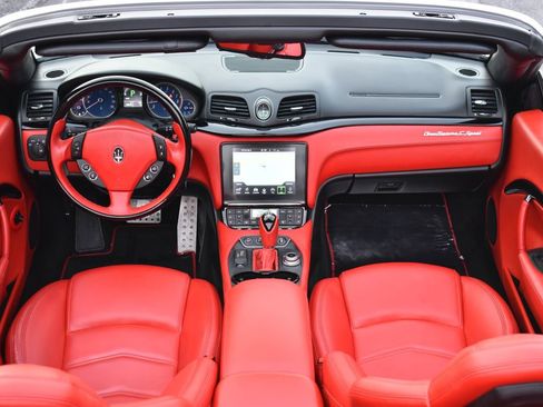 Used 2019 Maserati GranTurismo Sport image 25