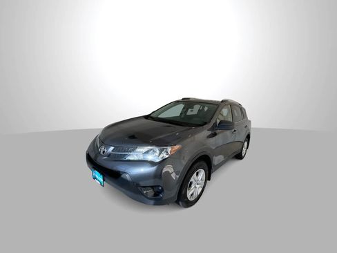 Used 2013 Toyota RAV4 LE AWD/4WD image 4