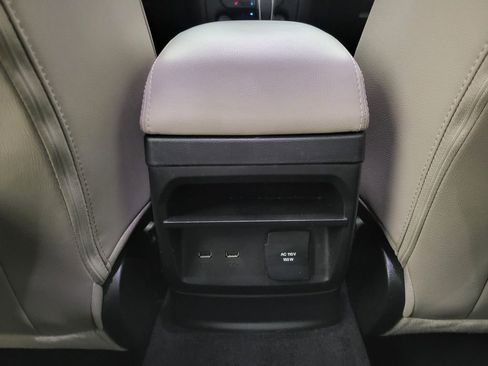 Used 2022 Ford Ranger Lariat w/ Equipment Group 501A High image 41