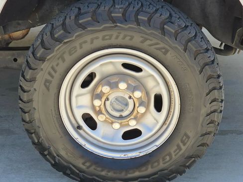 Used 2018 Ford F250 XL w/ Power Equipment Group AWD/4WD image 30
