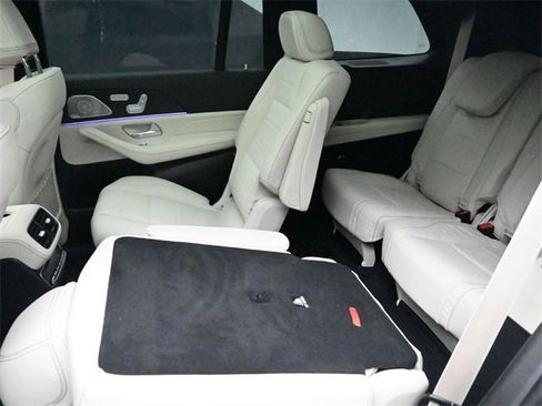New 2026 Mercedes-Benz GLS 580 4MATIC image 22