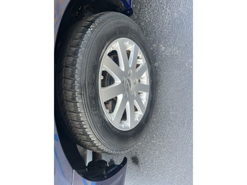 Used 2016 Chrysler Town & Country Touring FWD image 53