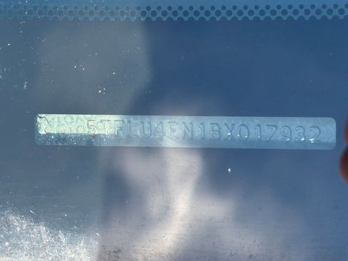 Used 2011 Toyota Tacoma 4x4 Double Cab image 20