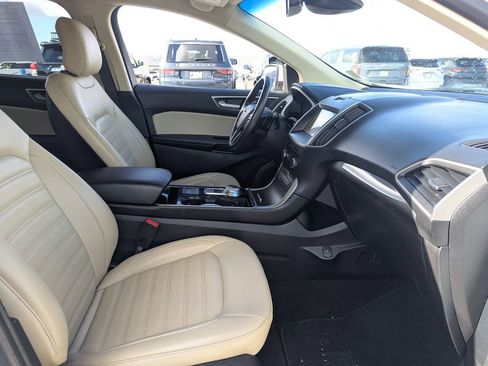 Used 2019 Ford Edge SEL w/ Equipment Group 201A AWD/4WD image 34