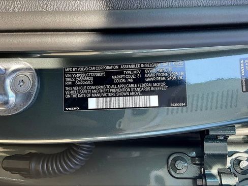 New 2026 Volvo XC40 B4 Plus w/ Climate Package image 21