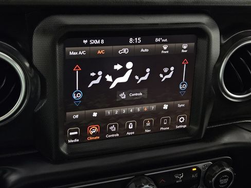 Used 2022 Jeep Wrangler Unlimited Sahara AWD/4WD image 14