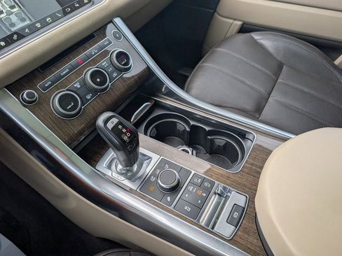 Used 2017 Land Rover Range Rover Sport HSE AWD/4WD image 22