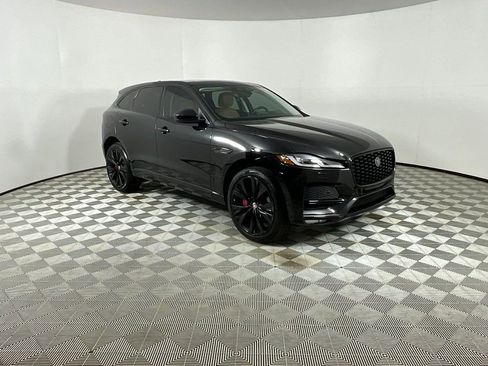 Used 2022 Jaguar F-PACE S image 6
