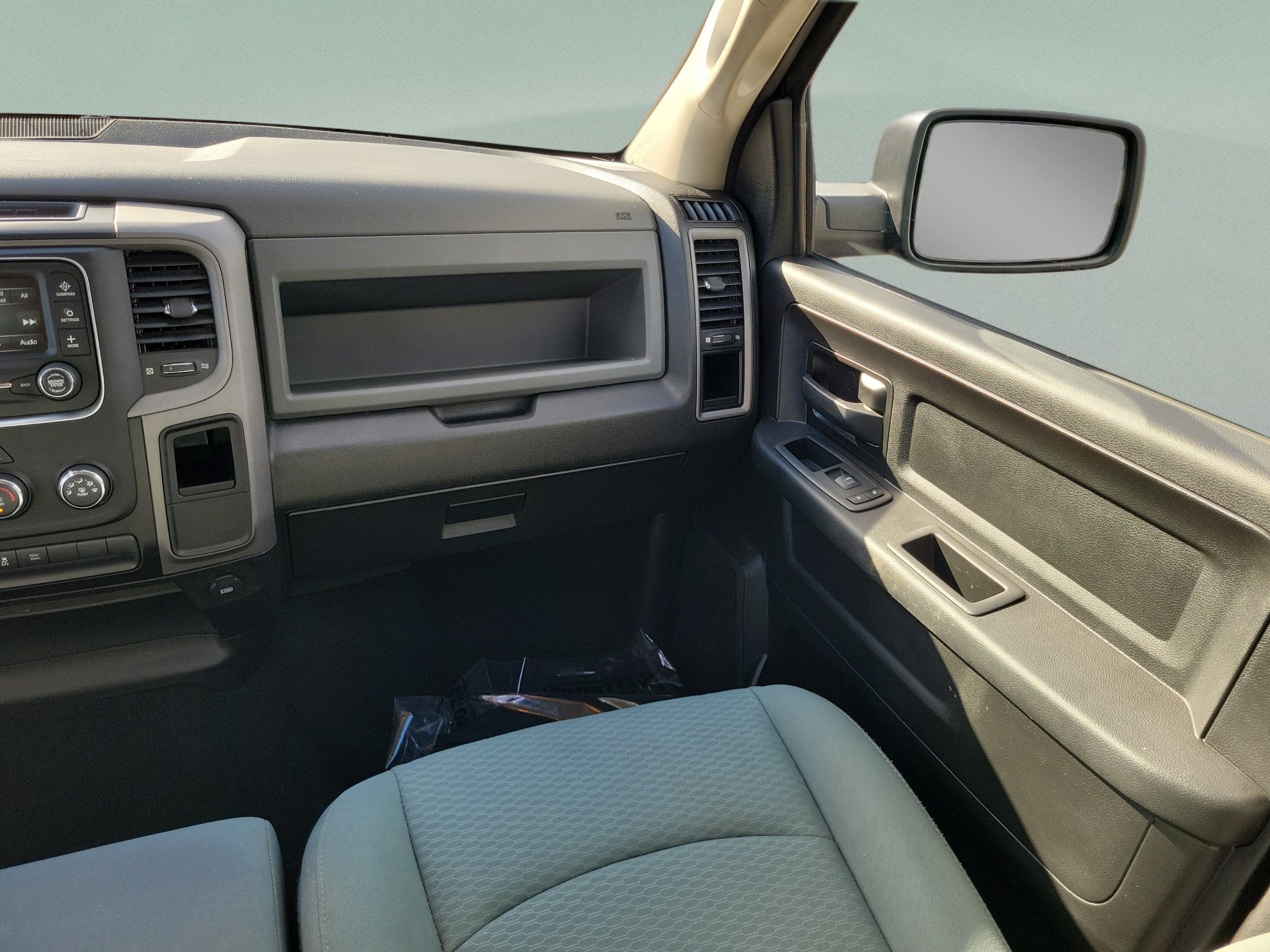 Used 2020 RAM 1500 Tradesman w/ Tradesman SXT Package RWD image 11