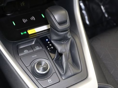 Used 2024 Toyota RAV4 XLE w/ Convenience Package image 7