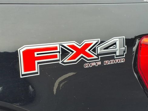 Used 2022 Ford F150 XLT w/ Equipment Group 302A High AWD/4WD image 10