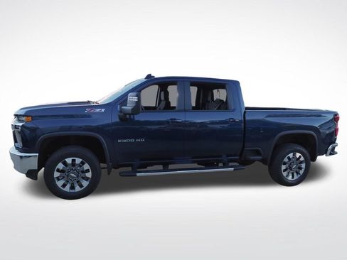 Used 2022 Chevrolet Silverado 2500 LT w/ Convenience Package AWD/4WD image 4