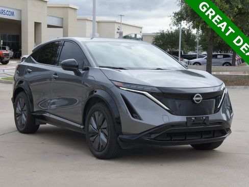 Used 2023 Nissan Ariya AWD image 4
