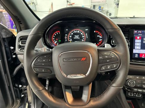 Used 2025 Dodge Durango GT AWD/4WD image 16